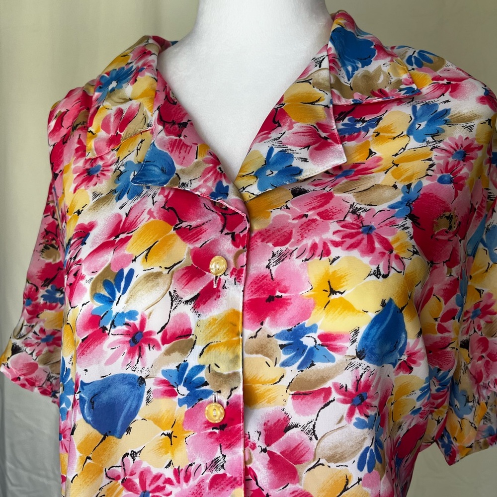Vintage floral button down - women’s blouse, size 10/large